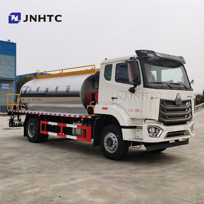 HOWO NX Asfaltsproeiing Trucks 4X2 2206HP Te koop