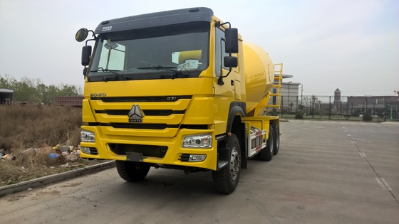 6x4 12 de Kubieke Mobiele Gele Kleur van Sinotruk Howo van de de Concrete Mixervrachtwagen van Meterssinotruk Howo