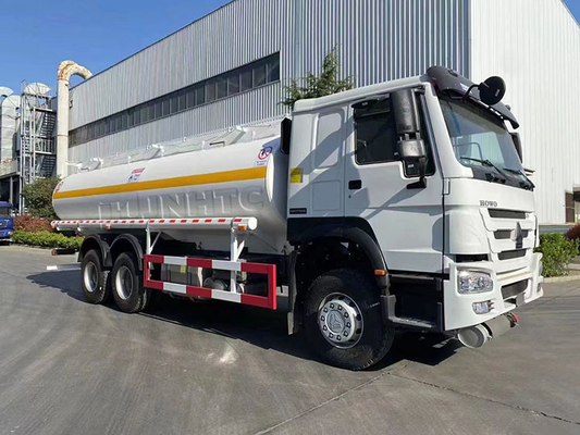 de Tankervrachtwagen 371hp LHD van 6x4 20000L Sinotruk Howo het Drijven
