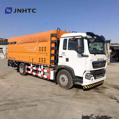 8x4 rubberasphalt gravel macadam synchronous sealing-Vrachtwagen HOWO A7