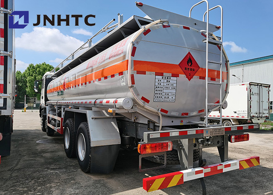 De Tankwagenscapaciteit van de Sinotrukhowo 8X4 Stookolie 25000 Liter