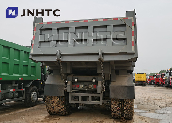 De Vrachtwagen van de de Ondergrondse Mijnbouwstortplaats van Sinotruckhowo 6x4 30cubic 70tons