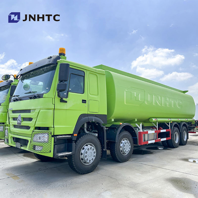 Sinotruck HOWO 371HP Heavy Fuel Tankers Truck 8X4 20000L