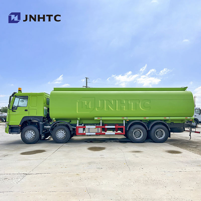 Sinotruck HOWO 371HP Heavy Fuel Tankers Truck 8X4 20000L