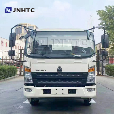 Van het de Vrachtwagen4x2 Water van de Sinotruckhowo Lichte 1000l Sproeier de Vrachtwagentank