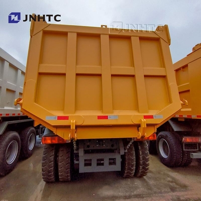 Sinotruck Mining Dump Truck Tipper 10 wielen 50 ton steenkool naar DR Congo
