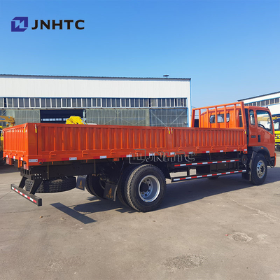 Warm te koop HOWO vrachtwagens 4X2 6 wielen 8-10Tons licht rechts rijden met airconditioning