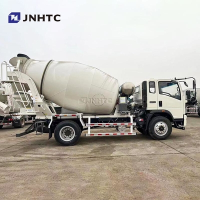 Nieuwe HOWO Mini Betonmixer Truck Met Witte Kleur 4X2 4cbm 6 Wielen Hoogkwaliteit