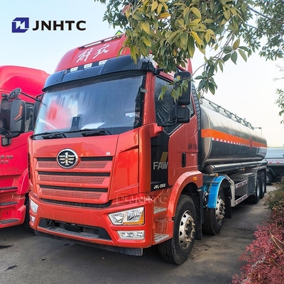 Nieuwe FAW J6L 350HP 8X4 28000L 35000L 30000lL brandstoftankwagen