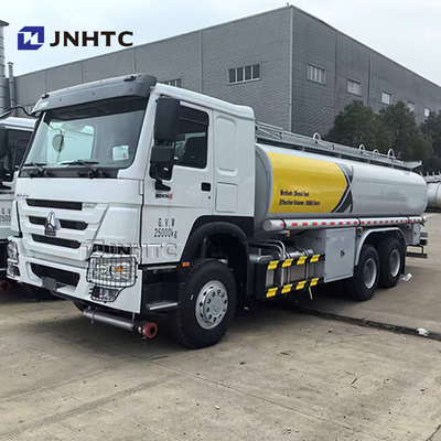 Sinotruk Howo Olie Tank Truck 6x4 340 pk Capaciteit 12 Wielen Brandstof Tank Truck Te koop
