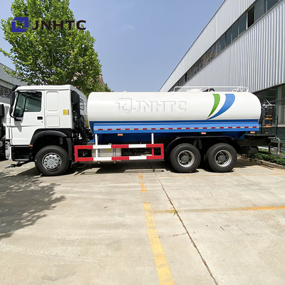 Nieuwe Sinotruk Howo Water Tank Truck 351 - 450 pk 6x4 10 wielen uit China