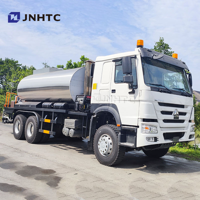 HOWO Intelligente bitumen verspreider Asfalt sproeiing apparatuur Trucks 6X4 336HP Te koop