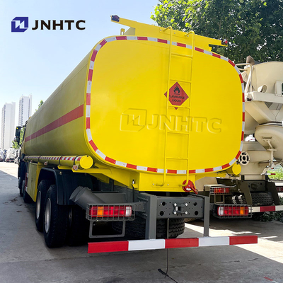 Sinotruk Howo Olie Tank Truck 8X4 400HP LHD Diesel Fuel Oil Tanker Delivery