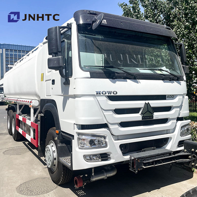 Goedkoop Sinotruk Howo Olie Tank Truck 6X4 400HP LHD Diesel Fuel Olie Tank Truck