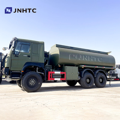 Hot Sinotruk Howo Oil Tank Truck 6x6 All Drive LHD Diesel Fuel Oil Tank Truck te koop