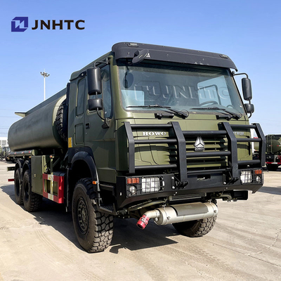 Hot Sinotruk Howo Oil Tank Truck 6x6 All Drive LHD Diesel Fuel Oil Tank Truck te koop