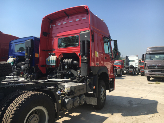eerste de Tractor van de Cabinesinotruk Howo7 van 371hp HW79 - verhuizersvrachtwagen met 2 Dwarsbalken