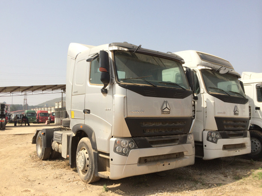 6 Eerste wielen 4×2 HOWO - verhuizersvrachtwagen die met 35 Ton Capaciteit Modelzz4187v3517n1b laden