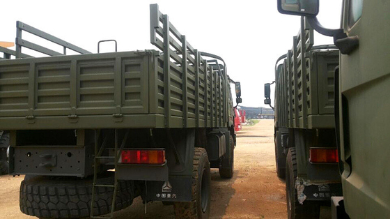 4×4 zware Ladingsvrachtwagens/Militaire Ladingsvrachtwagen Al Wielaandrijving Modelzz2167m5227