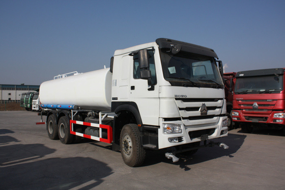 De Brandstoftankwagen met lange levensuur 20M3 20000L 6x4 van Sinotruk Howo7 met Pomp en Pijpen