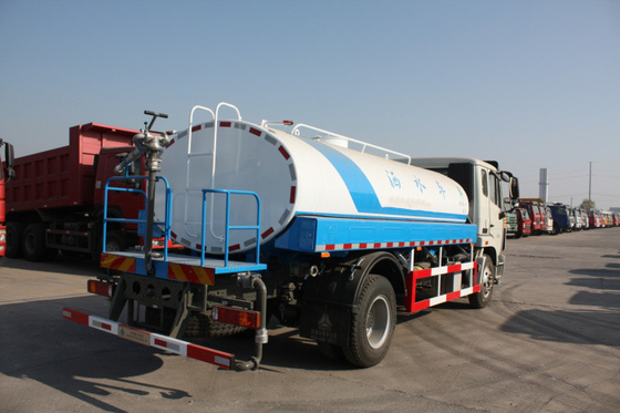 6 Tankwagen 10 van het wielenwater Cbm Capaciteits Euro II Motor voor het Schoonmaken