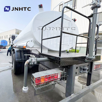 Goedkope prijs Sprinkler Tank Truck HOWO Water Tank Trucks 6X4 400HP Voor het drinken van water Depot verzending