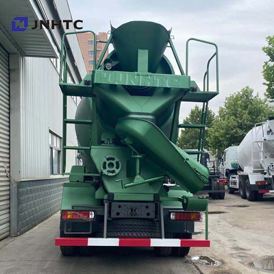 Warm HOWO Betonmengtruck 6x4 10 Wielen Capaciteit Cementmengtruck Gemonteerde Betonmenger Pomptruck
