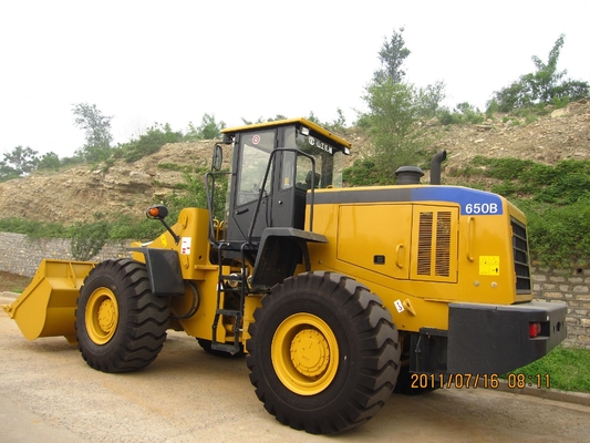 SEM 650B de lader van het 5 tonwiel met cumminsmotor 5000 kg schatte Ladingscapaciteit