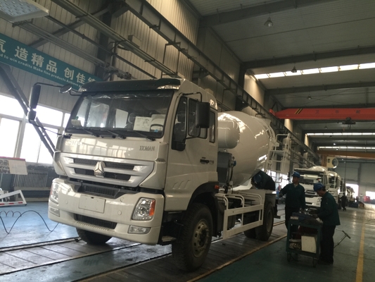 HOWO-vrachtwagen 10 van de cementmixer tank van de wielen de Euro 2 10m3 400L Brandstof