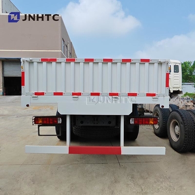 Sinotruk Howo vrachtwagen 6x4 25 ton 340 pk goedkoop en fijn platbed vrachtwagen te koop