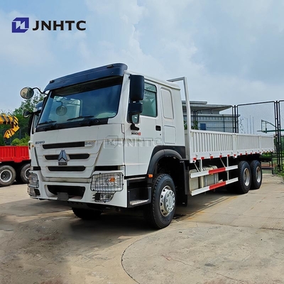 Sinotruk Howo vrachtwagen 6x4 25 ton 340 pk goedkoop en fijn platbed vrachtwagen te koop