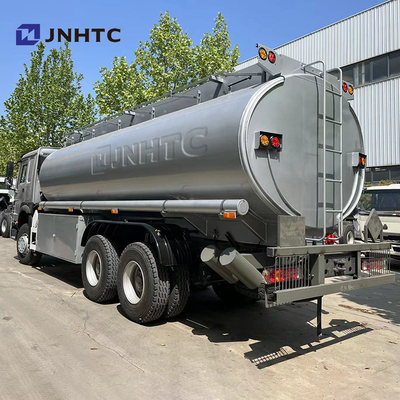 Sinotruk Howo Oil Tank Truck 6X4 400HP LHD Diesel Fuel Oil Tank Truck Goede prijs