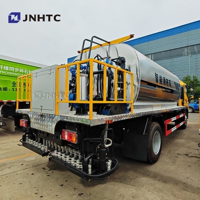 HOWO Asfaltspuitmachine Trucks 4X2 160HP Intelligente bitumenverspreider te koop