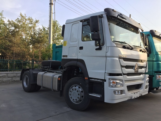Zware Eerste - de Tank van de het wiel336hp 400L Brandstof van Sinotruk Howo 4x2 6 van de verhuizersvrachtwagen