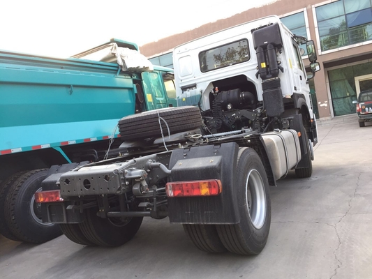Zware Eerste - de Tank van de het wiel336hp 400L Brandstof van Sinotruk Howo 4x2 6 van de verhuizersvrachtwagen