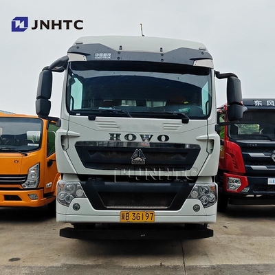 HOWO 8X4 350 pk 12-wiel dumptruck chassis met synchrone grindverzegeltruck