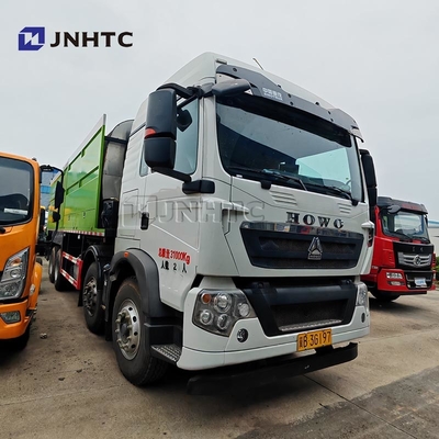 HOWO 8X4 350 pk 12-wiel dumptruck chassis met synchrone grindverzegeltruck