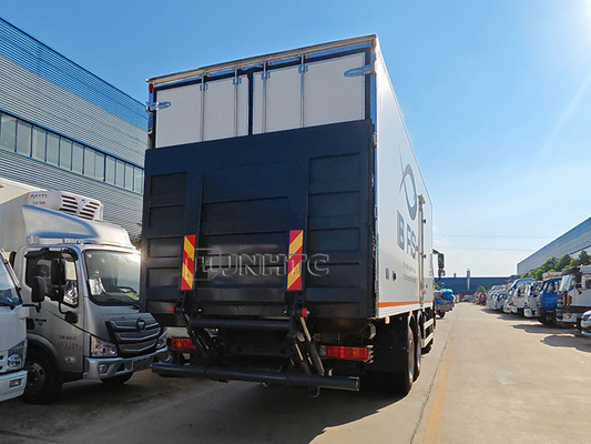 Nieuwe Sinotruk 20 ton koeltruck met hydraulische staartplaat