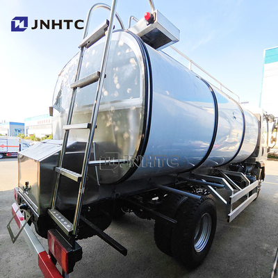 Sinotruk Howo 4x2 Lichte brandstof olietankwagen Tankwagen 4200 liter Diesel olie brandstof tankwagens