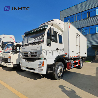 Hot Sale HOWO 6 wielen 4x2 kleine handmatige vriezer Truck koelcontainer Truck