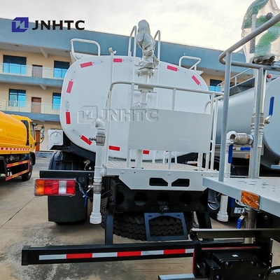 HOWO Lichte watertruck roestvrij staal drinkwater 4x2 5000 liter 5 ton watervervoerder tanktruck prijs