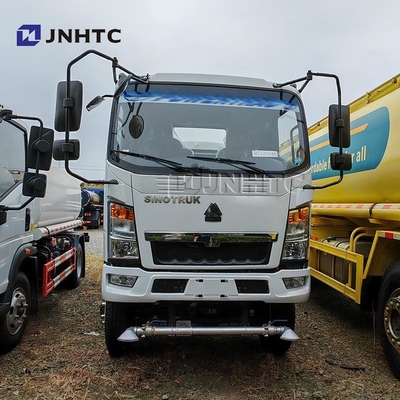 Nieuwe HOWO Lichte watertruck 4x2 5000 liter 5 ton watertransport tanktruck prijs
