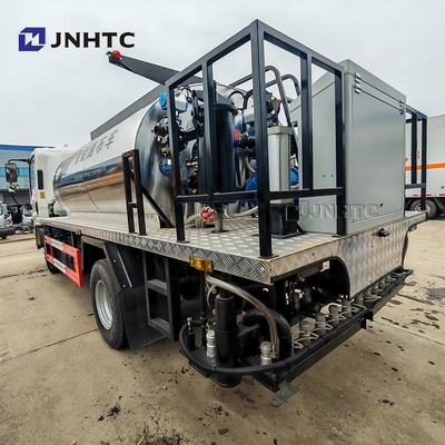 Shacman Asfalt Spraying Equipment Trucks 4X2 160HP Intelligent Bitumen Spreader te koop