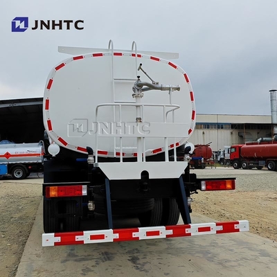 Shacman Olie Tanker Truck 6X4 20000 liter Diesel Tanker Truck met brandstof dispenser te koop
