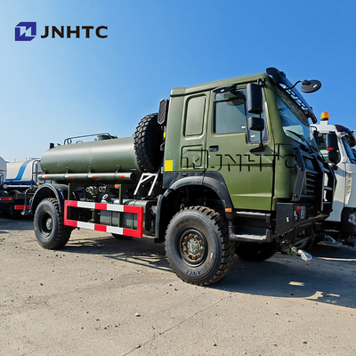 Howo Olie Tanker Trucks 4X4 All Wheel Drive Brandstof Transport Brandstof Tanker Trucks