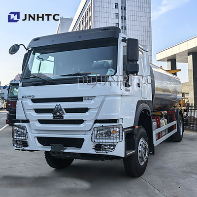 Nieuwe Sinotruk Howo 6 wielen brandstoftankwagen 10000 liter olie tank met professioneel aanpassen