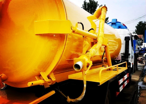 Vrachtwagen van de de Rioleringszuiging van het schuine standstuurwiel de Vacuüm/Riolerings Schoonmakende Vrachtwagen