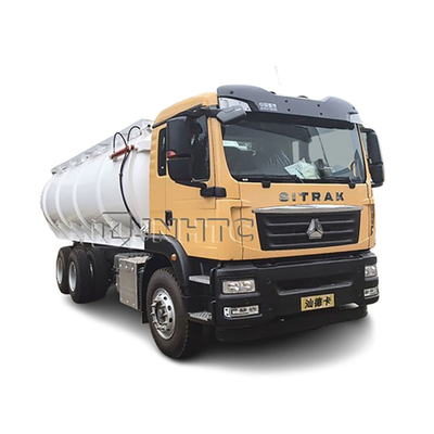 SITRAK Professionele kleine vacuümsprinklertruck voor milieu-sanitaire hoogdrukreiniging