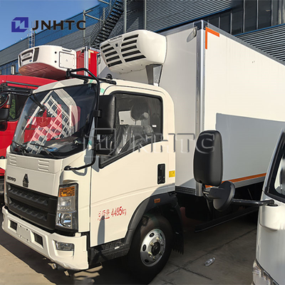 HOWO 6 Wielen Koeltruck Kleine koeltruck IJs transport vriezer Van Truck Te koop