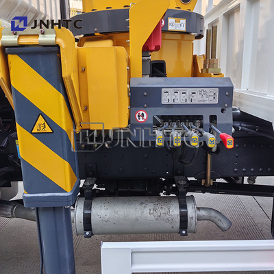 Howo Light Mini 4*4 6 Wheeler Double Row Cab Cargo Truck met telescopische boom kraan 8 ton gemonteerde kraan Cargo Truck